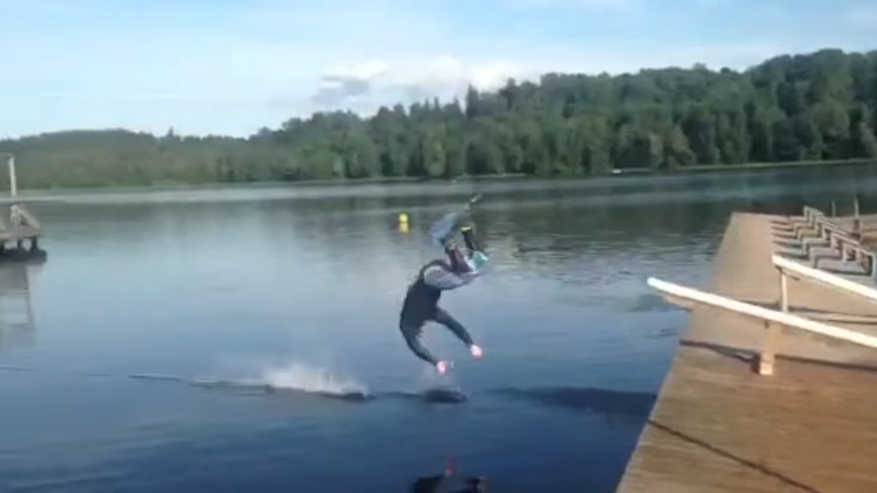 Screenshotter BestWakeboardFailsofMarch2018byWakefailscom 0’59”