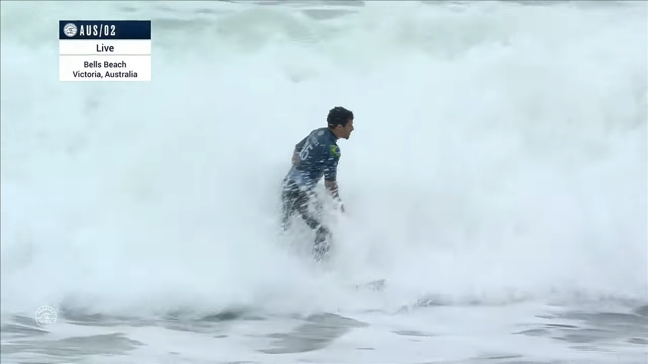 Screenshotter MickFanningvsItaloFerreiraFINALRipCurlProBellsBeach2018 0’23”