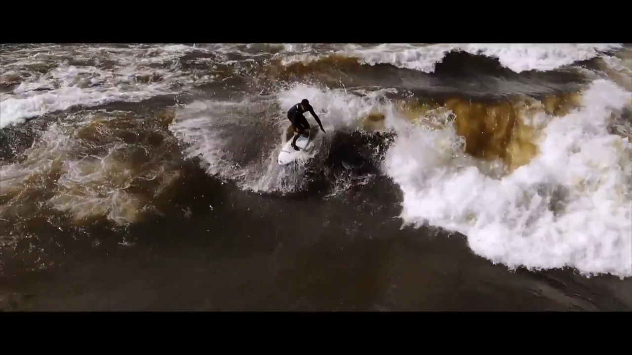 Screenshotter RiverSurfingGlommaNorway 0’59”