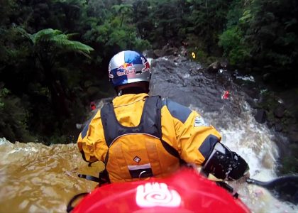 Kayak Kiss with Ben Brown | aquasport.tv