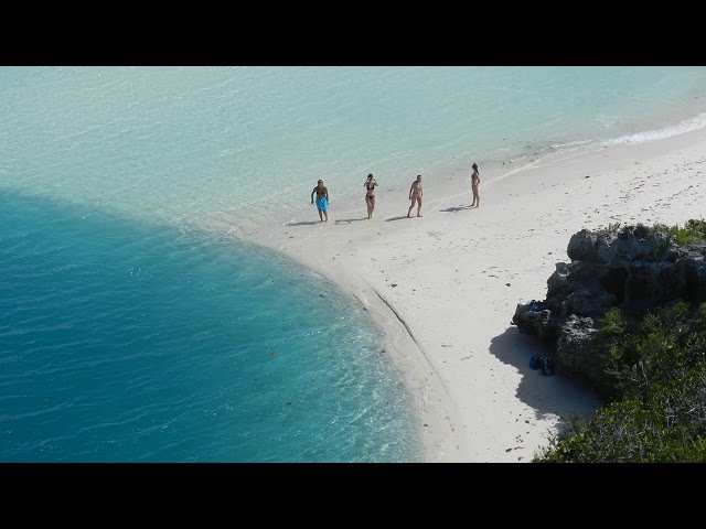 Discover an amazing place, the deepest blue hole in the world | aquasport.tv