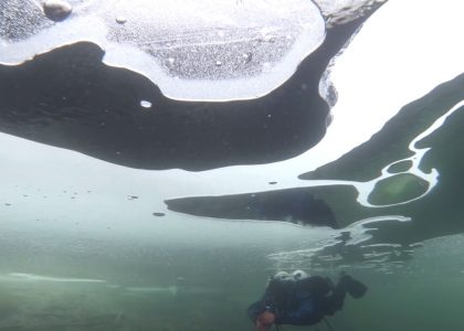 Ice diving in Valkiajärvi | aquasport.tv