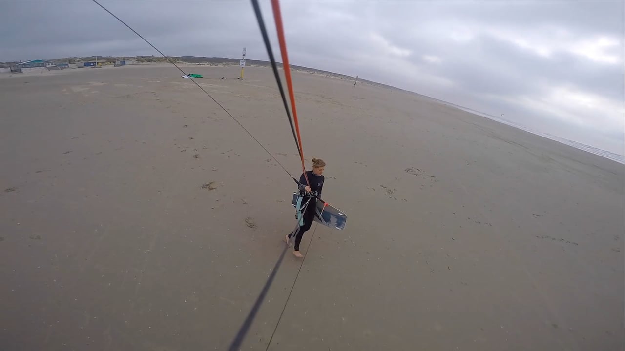 Low wind kitesurf session on the Northsea (Ijmuiden / Holland)