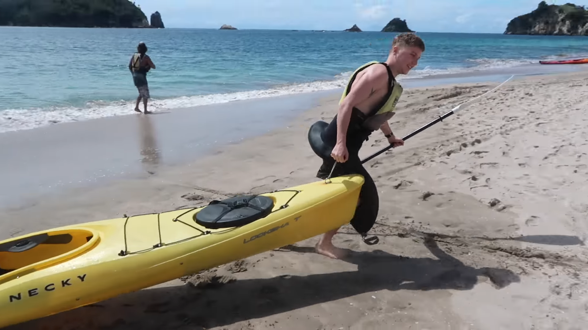 Screenshotter--KAYAKINGINNEWZEALAND-8’07” Screenshotter KAYAKINGINNEWZEALAND 8’07”