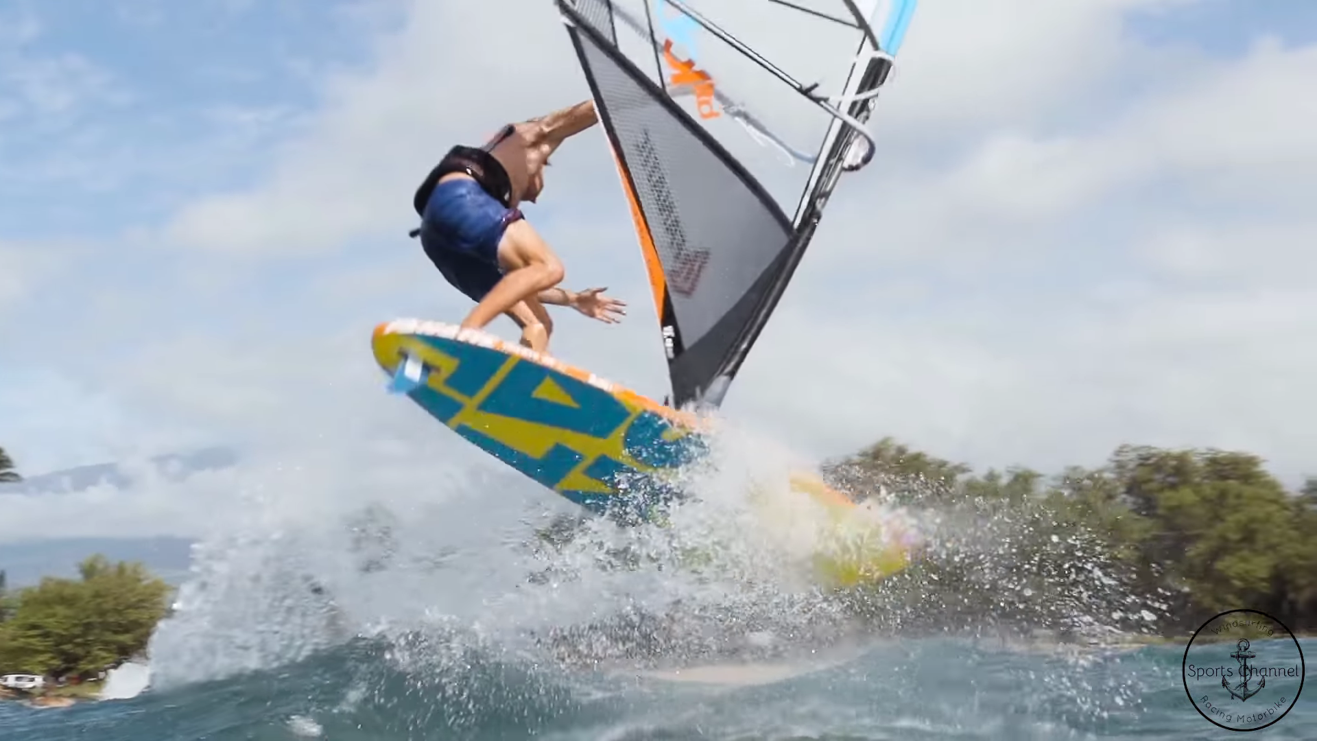 Compilation of the Best Windsurfing Scenes of 2018