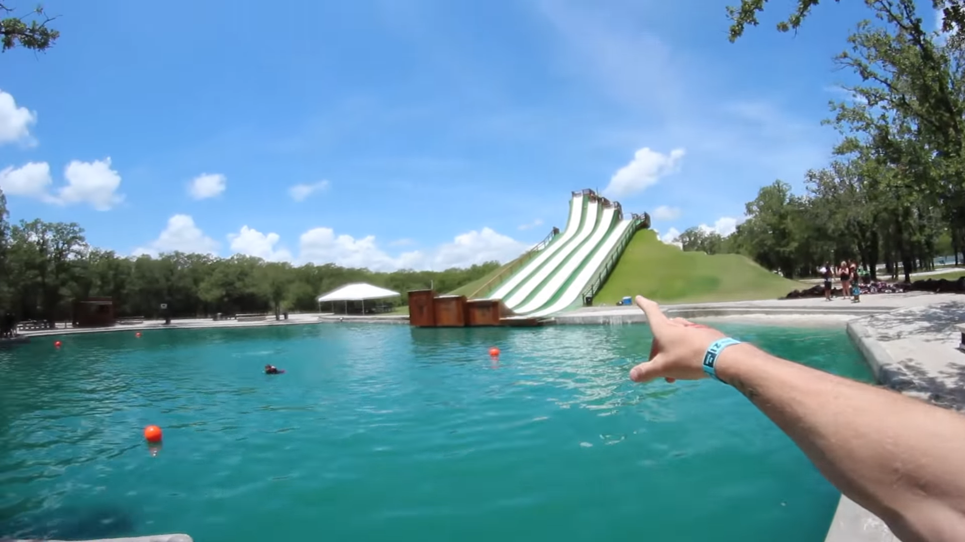 Screenshotter--CRAZYWAVEPOOLINTEXASBSRSURFRANCHSESSION-5’26” Screenshotter CRAZYWAVEPOOLINTEXASBSRSURFRANCHSESSION 5’26”