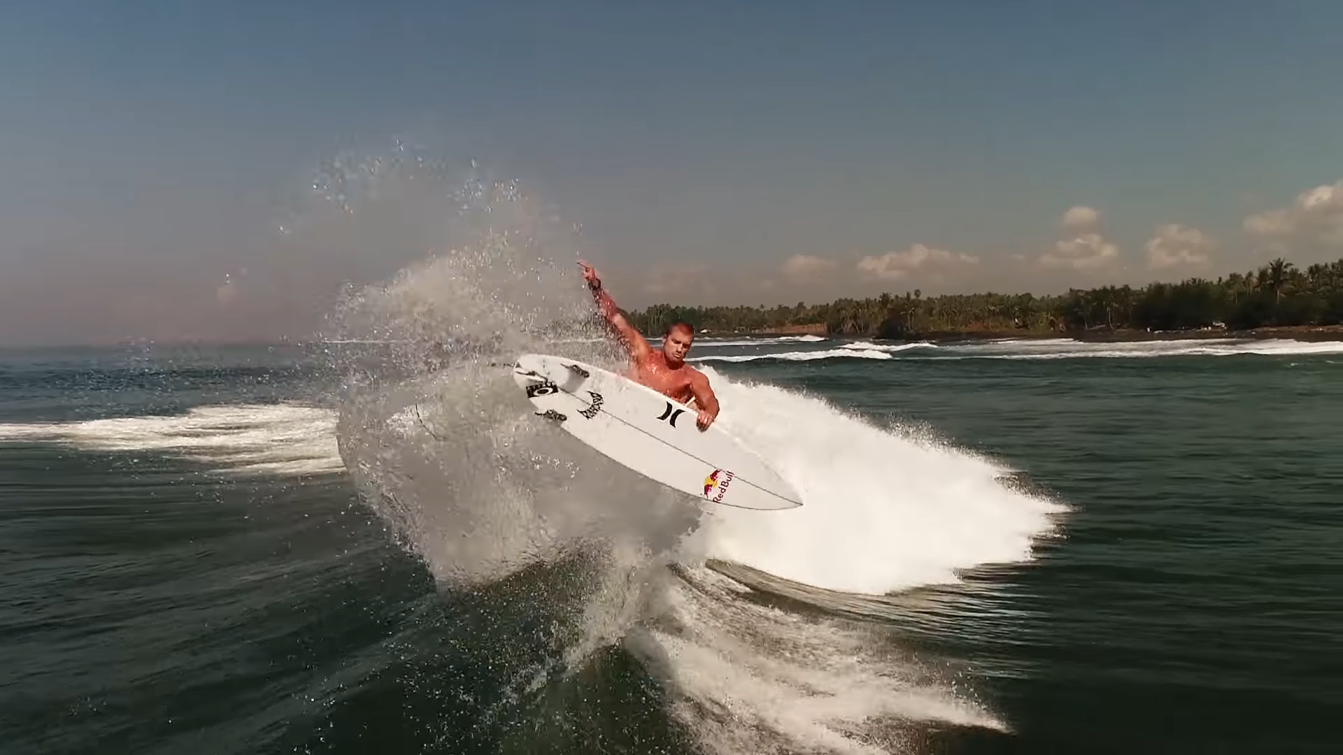 Screenshotter TwoweeksatBalisnonstopsurfpartiesNoContest 0&rsquo;02&rdquo;